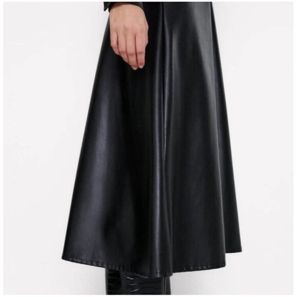 NEW Zara WOMANS MIDI FAUX VEGAN LEATHER SHIRT DRESS SHIRRED SIDES BLACK Size: L - Picture 4 of 12